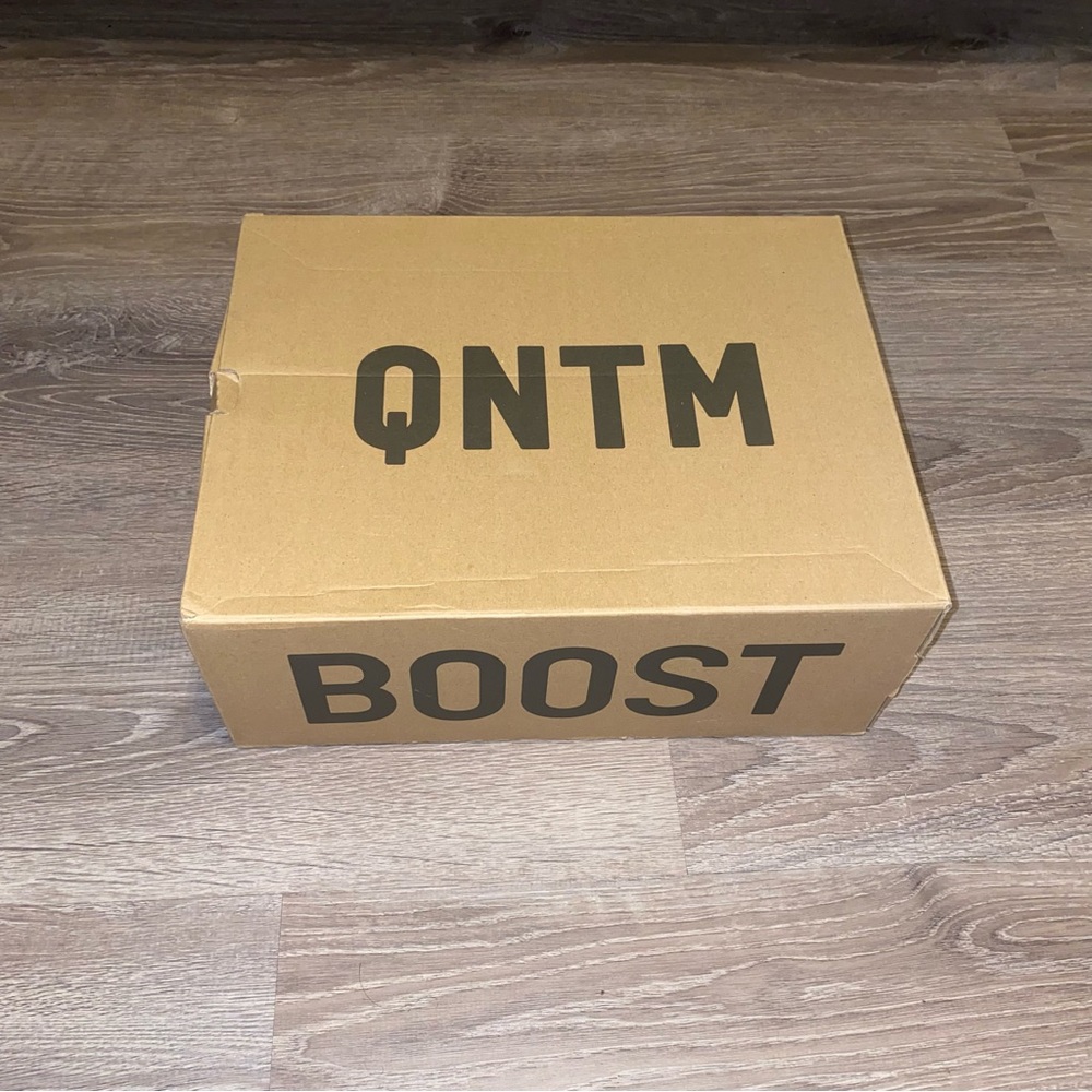 Yeezy Quantum Quantum - image 8